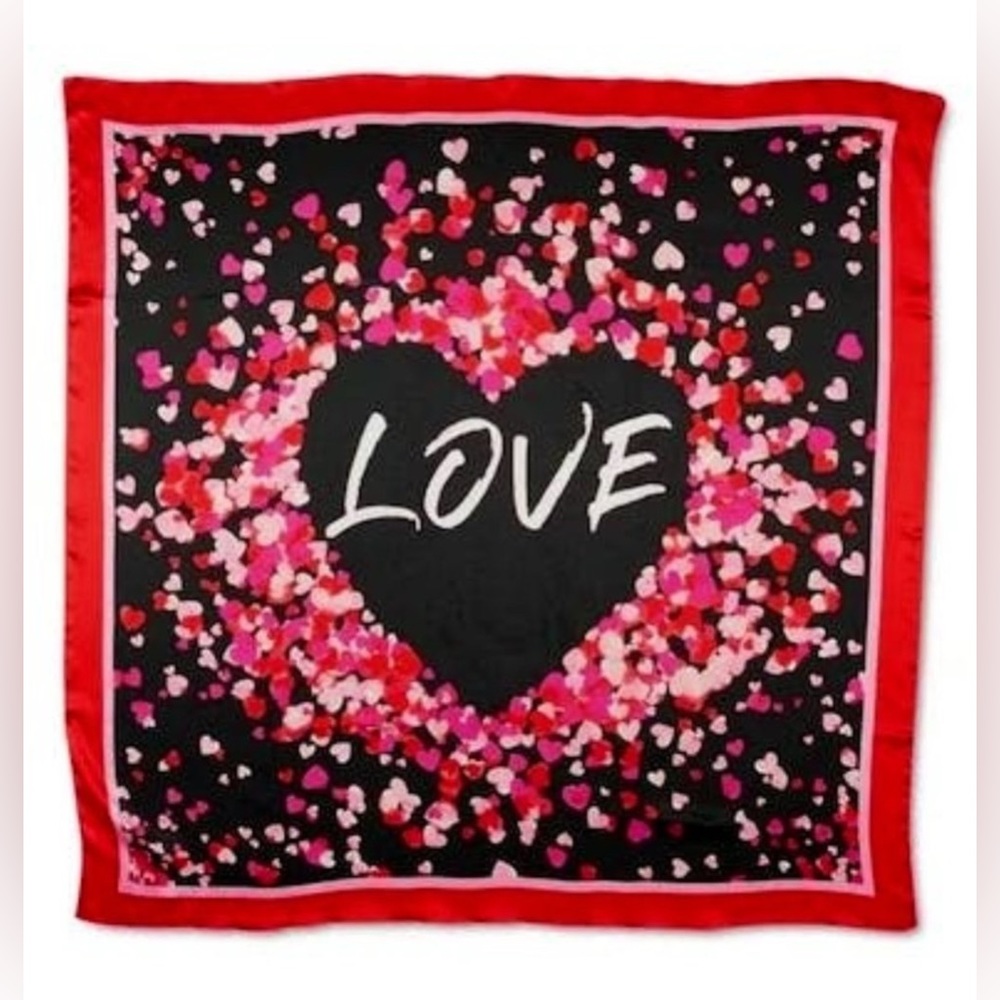 Giani Bernini “LOVE” Heart Scarf